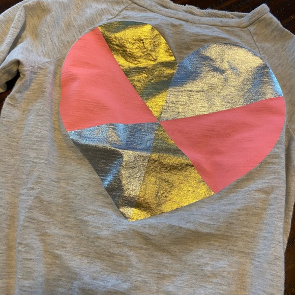 𝙼𝚎𝚝𝚊𝚕𝚕𝚒𝚌 𝚑𝚎𝚊𝚛𝚝 𝚝𝚞𝚗𝚒𝚌 𝚝𝚘𝚙 - Picture 2 of 4